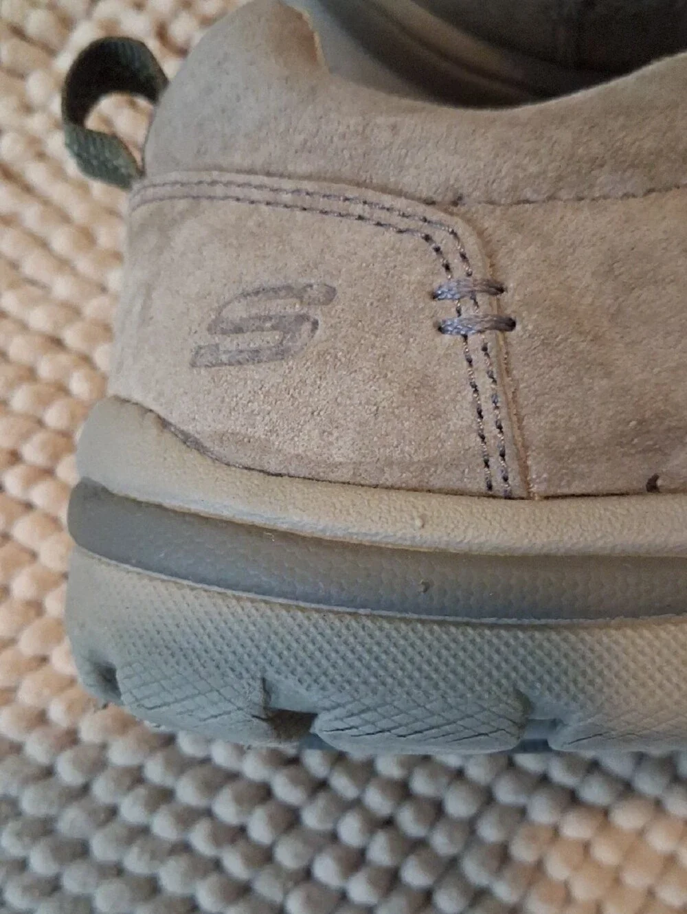 Skechers Women Gray and Dark Brown Lace-Up Casual Sneakers